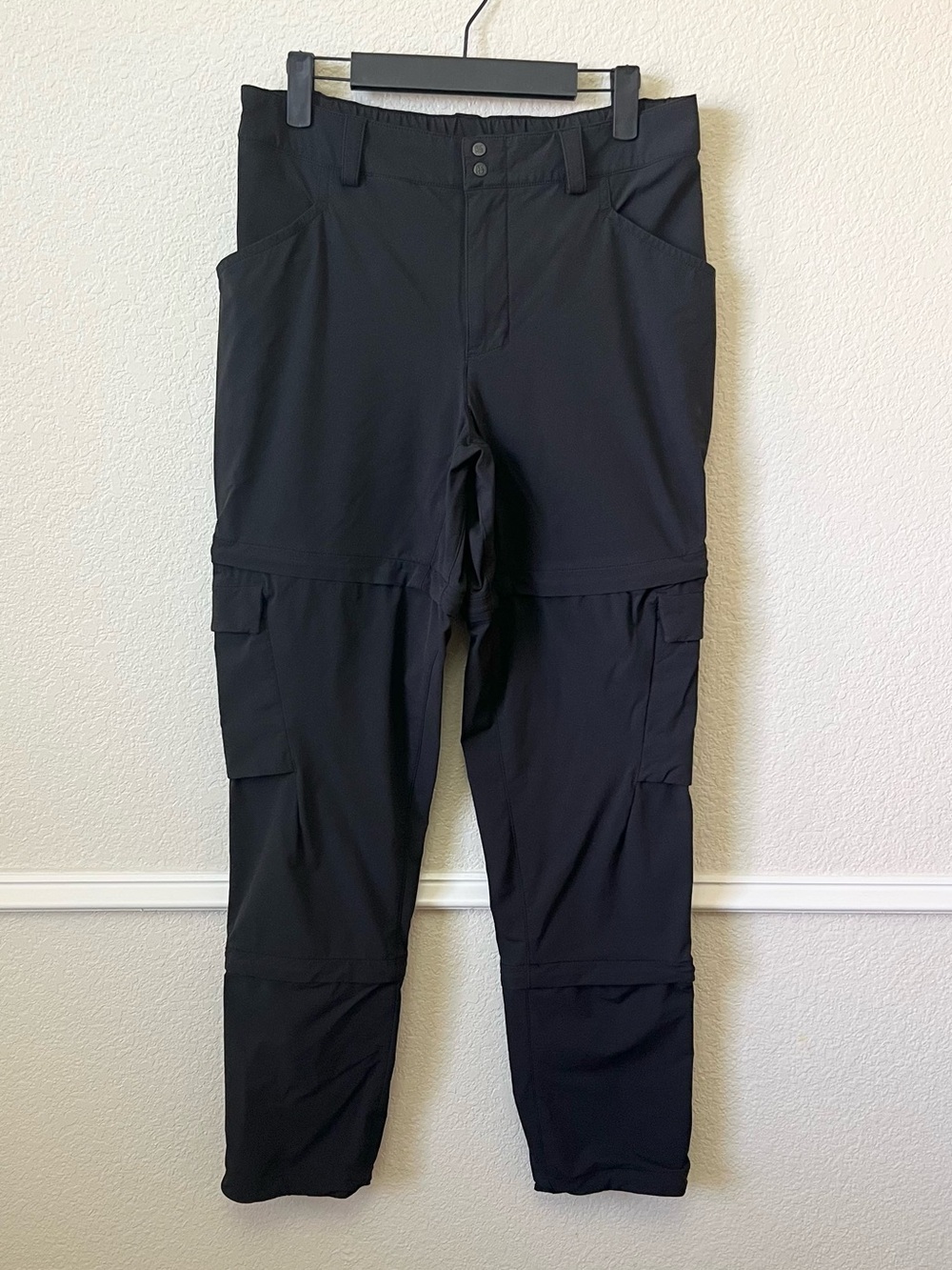 DULUTH TRADING CO AKHG Roadless 3-in-1 Convertible Zip-Off Cargo Pants S Black